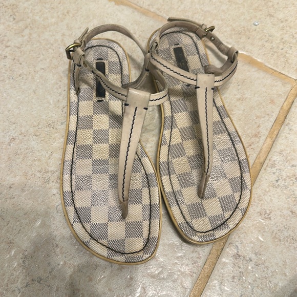 Louis Vuitton Sandals - Picture 1 of 8